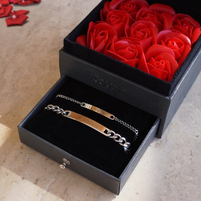 Big Rose Box + Engraved Couples Bracelets - Only With Link - Silver
