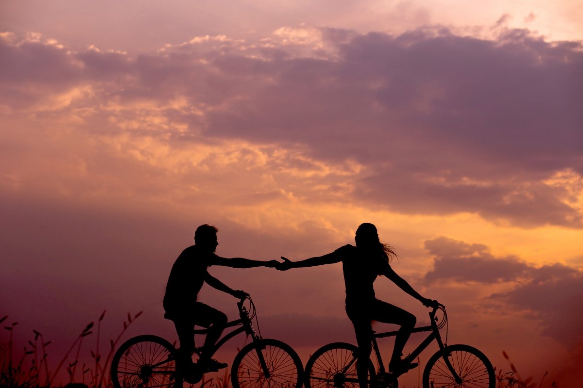27 Ways to Make Your Long-Distance Relationship Work - CoupleGifts.com