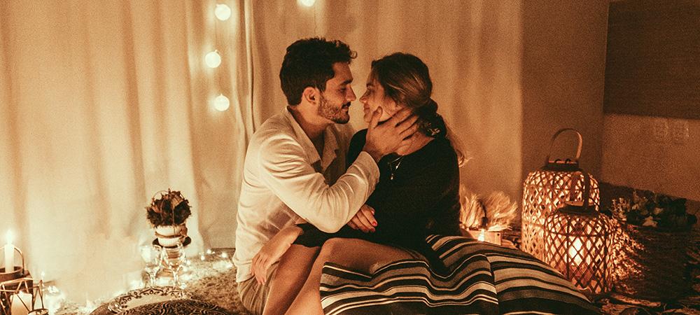 Couple Activities - Things to do at Home - CoupleGifts.com