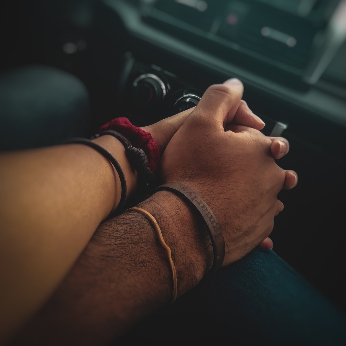 ToTwoo Review - Are the Couple Bracelets worth it? - CoupleGifts.com